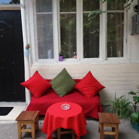 Madona'S Apartment Tbilisi ภายนอก รูปภาพ