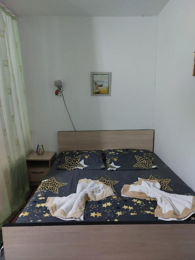 Madona'S Apartment Tbilisi ภายนอก รูปภาพ
